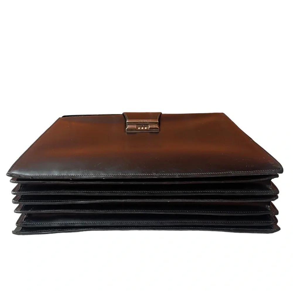 BALLY of Switzerland Leather Briefcase / Pilot - Lawyer - Doctor